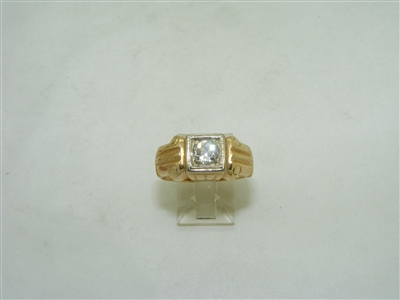 Vintage 14k yellow gold diamond ring