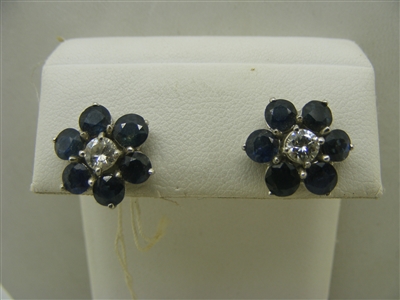 Diamond and blue sapphire screw back earrings platinum (950)
