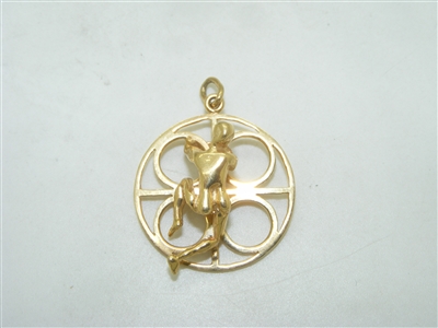 14k yellow gold Climber pendant