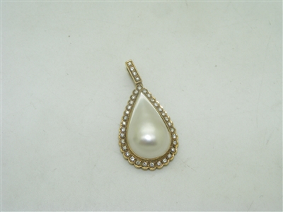 14k yellow gold Mabel pearl and diamond pendant