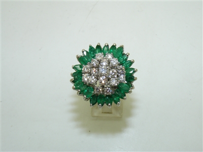 Gorgeous Diamond & Emerald 18k White Gold Ring