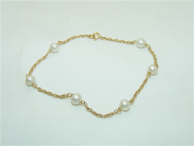 14k Yellow Gold Pearl Bracelet
