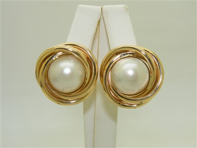14k Yellow Gold Mabe Pearl Earrings