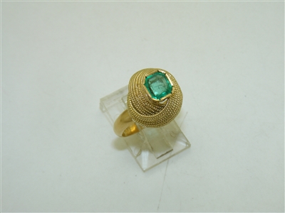 18k Yellow Gold Natural Green Colombian Emerald Ring
