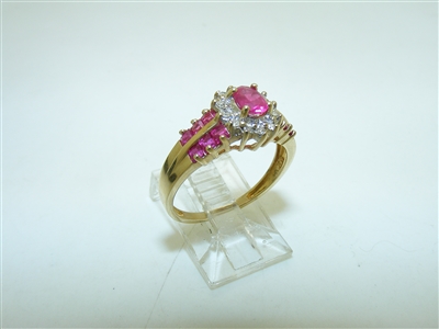 Beautiful 14k Yellow Gold Diamond and Ruby Ring