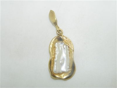 14k Yellow Gold Natural Sea Pearl Pendant