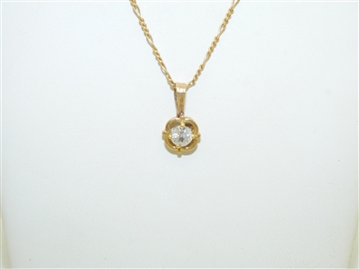 Beautiful 18k Yellow Gold Diamond Pendant And Chain