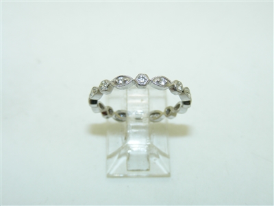 18k White Gold Diamond Ring