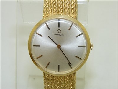 A Pre-owned Vintage OMEGA 14KT YELLOW GOLD MEN'S WATCH.