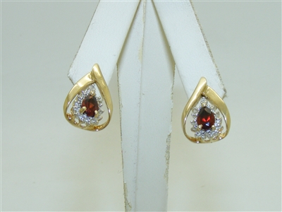 14k Yellow Gold Diamond Earrings