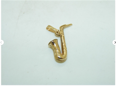 14k Yellow gold Saxophone Pendant