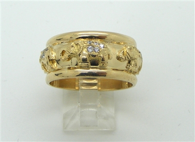 18k Yellow Gold Elephant Ring with Cuban Zircon Stones