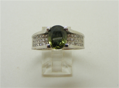 18k White Gold 2 Carat Green Sapphire Diamond Engagement Ring.