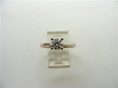 Solitairie 4 Prong Engagement Ring