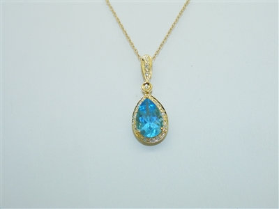 Beautiful Yellow Gold London Blue Pendant With Diamonds