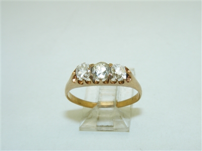 Beautiful Vintage 14k Yellow Gold Diamond Ring