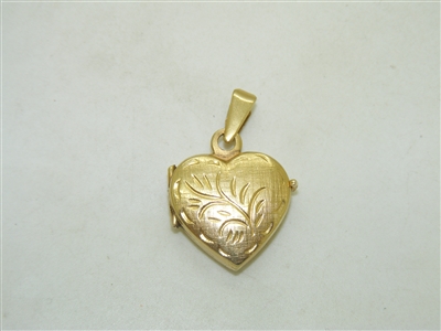 14k Yellow Gold Heart locket