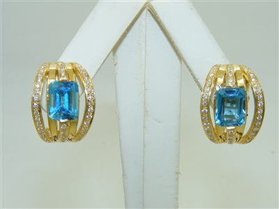 18k Yellow Gold Blue Topaz Earring