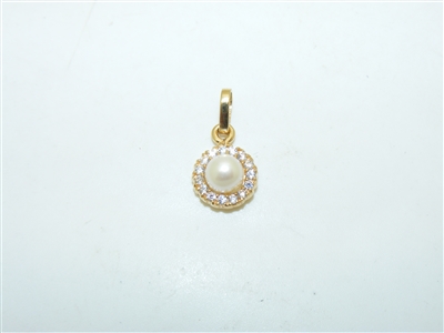 18k Yellow Gold freshwater pearl Pendant