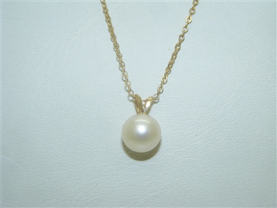 14k yellow gold Pearl Pendant with chain