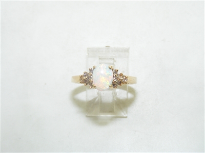 Gorgeous Diamond & Opal Yellow gold Ring