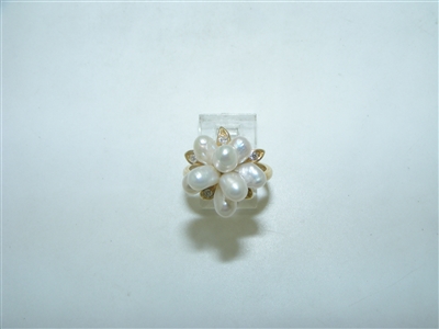 Beautiful Diamond Natural Pearl Ring