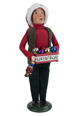 Byers' Choice Caroler   -Decorating Man