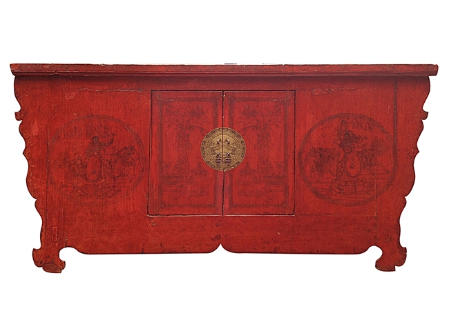 Red Coffer w/ Gold Medallion