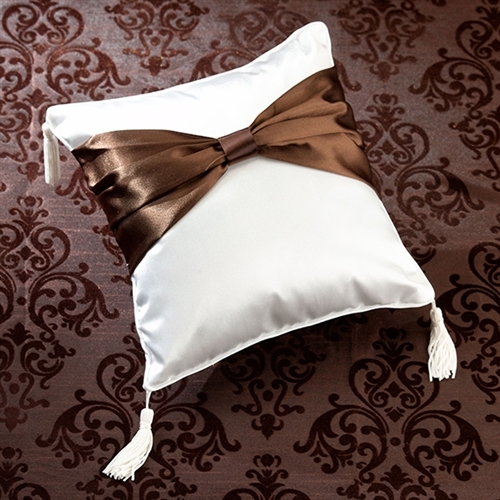 Cream Sash Ring Pillow