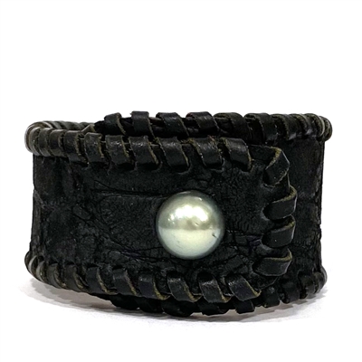 photo of Wendy Mignot Baton Rouge Tahitian Pearl and Alligator Hide Cuff Bracelet 2