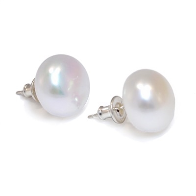 photo of Wendy Mignot Saint Martin Freshwater Pearl Stud 14mm Earrings White