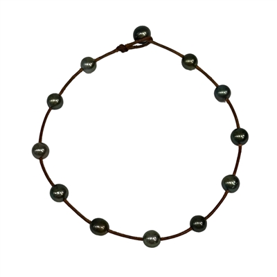 photo of Wendy Mignot Tahitian Pearl and Leather Necklace