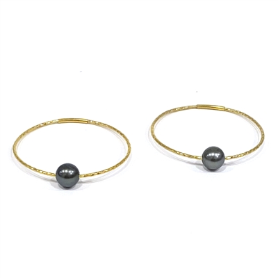 Gisele Tahitian Pearl Endless Hoop14k Gold Textured Hoop Earrings by Wendy Mignot