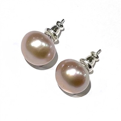 photo of Wendy Mignot Eloise Button Pearl Stud Earrings 10mm Lavender