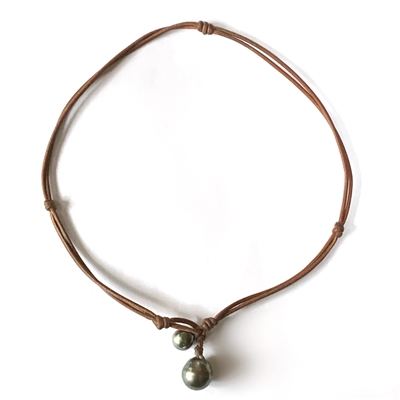 photo of Wendy Mignot Carter Noir Tahitian Pearl and Leather Necklace