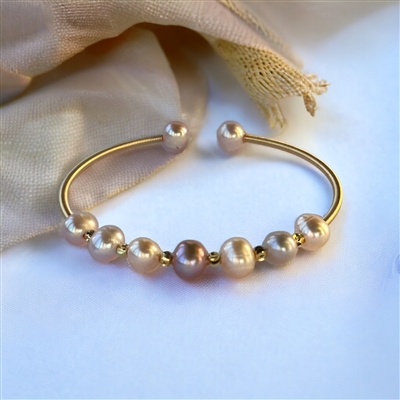 photo of Wendy Mignot Degas pearl bangle