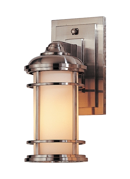 1-LT Wall Lantern