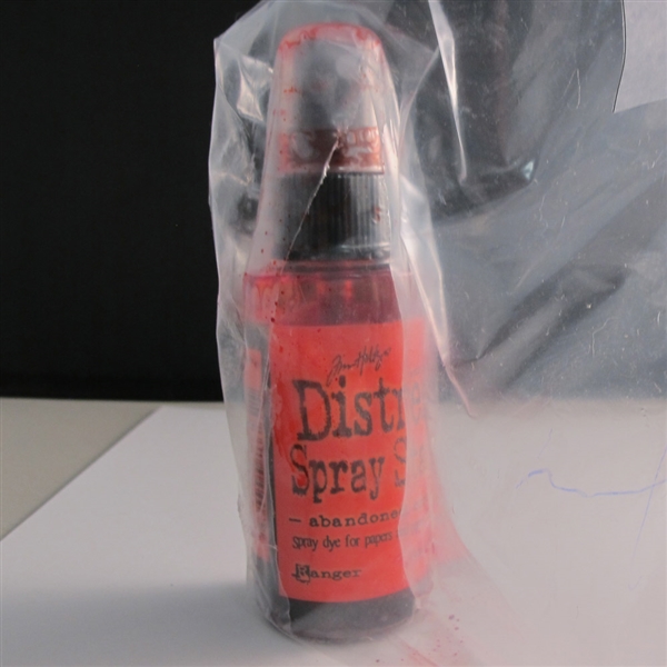 Ranger Tim Holtz Distress Spray Stain - Abandoned Coral TSS44079