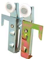 T/M Wardrobe DR Roller Lh/Rh