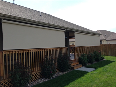 Outdoor Privacy Shade "Open Roll"