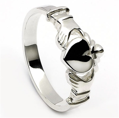 claddagh ring