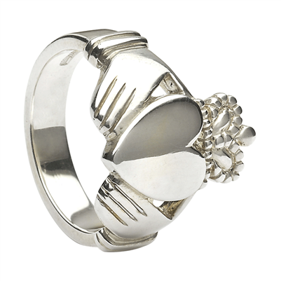 claddagh ring