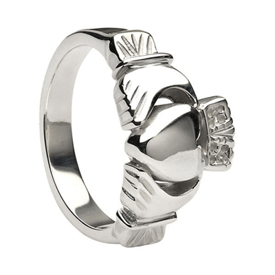 claddagh ring