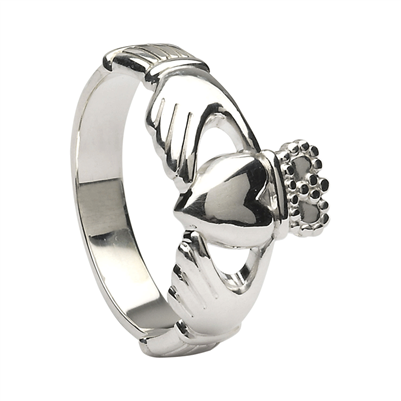 claddagh ring