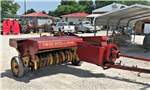 NEW HOLLAND 273 SQUARE BALER
