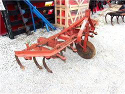 Used FRED CAIN 2 Row Cultivator for crops