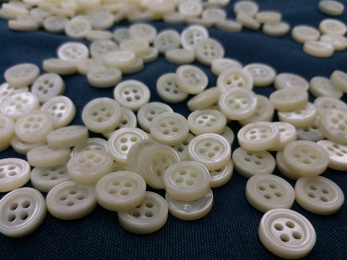 Smoke Mother of Pearl (MOP) Suit Buttons