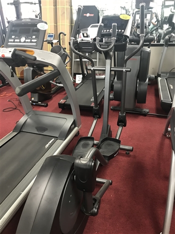 Life Fitness X3 Elliptical (Pre-Owned)