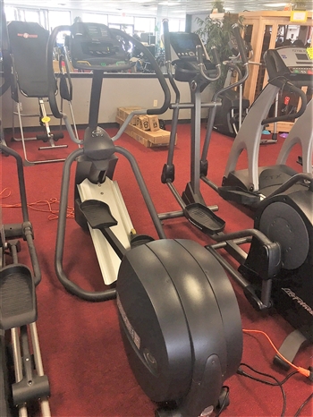 Precor EFX 5.21i Elliptical (Pre-Owned)