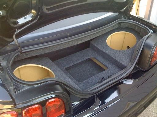 94-04 Mustang - Coupe w/Amp Rack